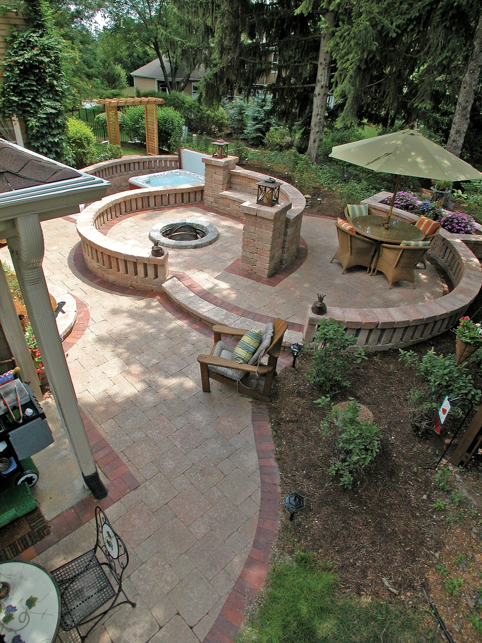 feature walls for patios on Patio Landscape Design Concrete Driveway Pavers Land Design Mn